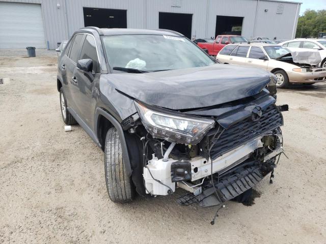 TOYOTA RAV4 XLE 2019 with VIN 2T3P1RFV7KC009684 - Photo from auction