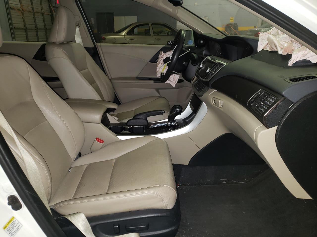 Photo 5 from auction – 2013 HONDA ACCORD EXL with VIN 1HGCR2F83DA080343