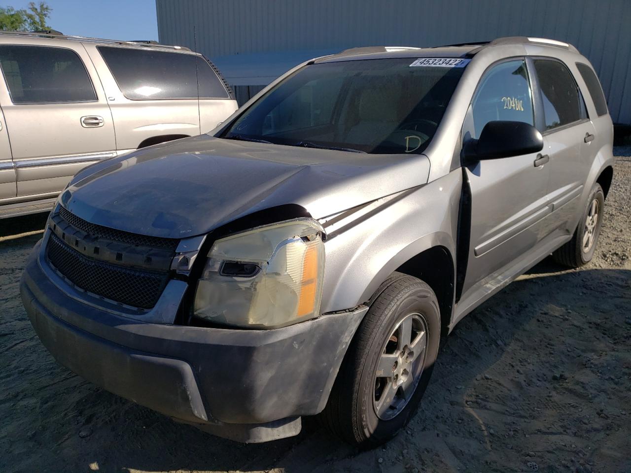 Photo 2 from auction – 2005 CHEVROLET EQUINOX LS with VIN 2CNDL23F956171764
