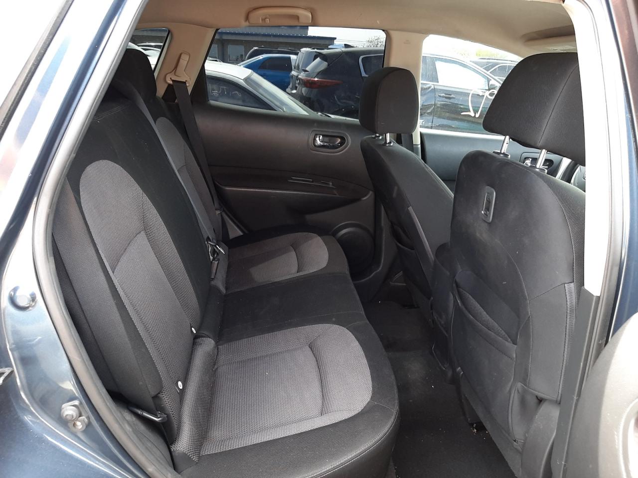 Photo 6 from auction – 2012 NISSAN ROGUE S with VIN JN8AS5MTXCW287157