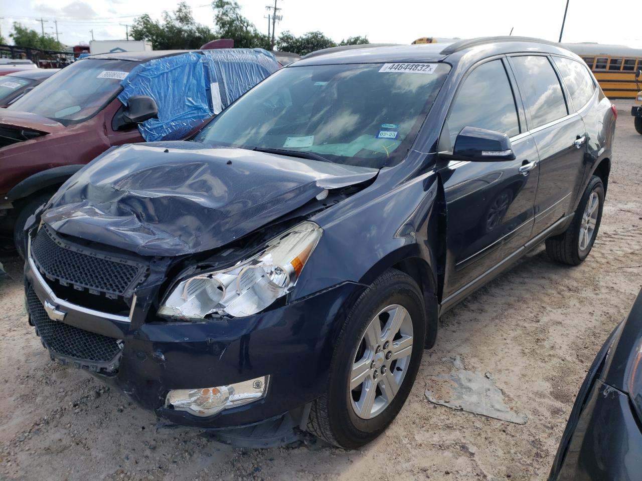 Photo 2 from auction – 2011 CHEVROLET TRAVERSE L with VIN 1GNKRGED3BJ171784