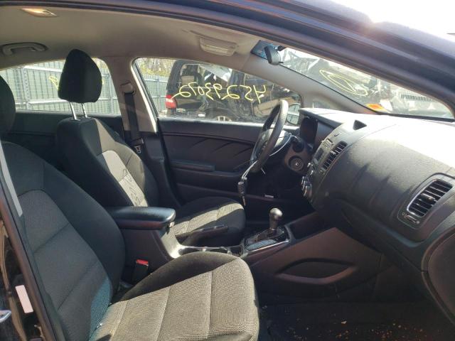 Photo 5 from auction – 2018 KIA FORTE LX with VIN 3KPFK4A70JE234946