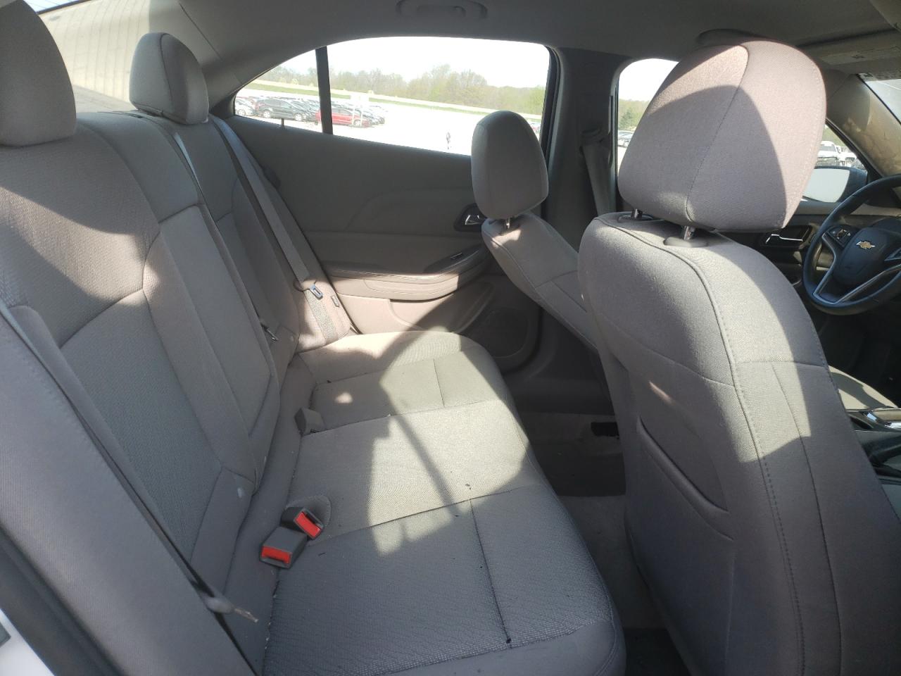 Photo 6 from auction – 2014 CHEVROLET MALIBU LS with VIN 1G11B5SL3EF122819