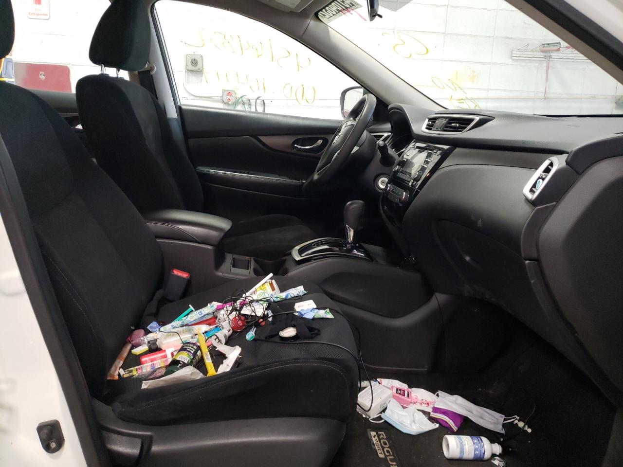 Photo 5 from auction – 2015 NISSAN ROGUE S with VIN 5N1AT2MT4FC787758