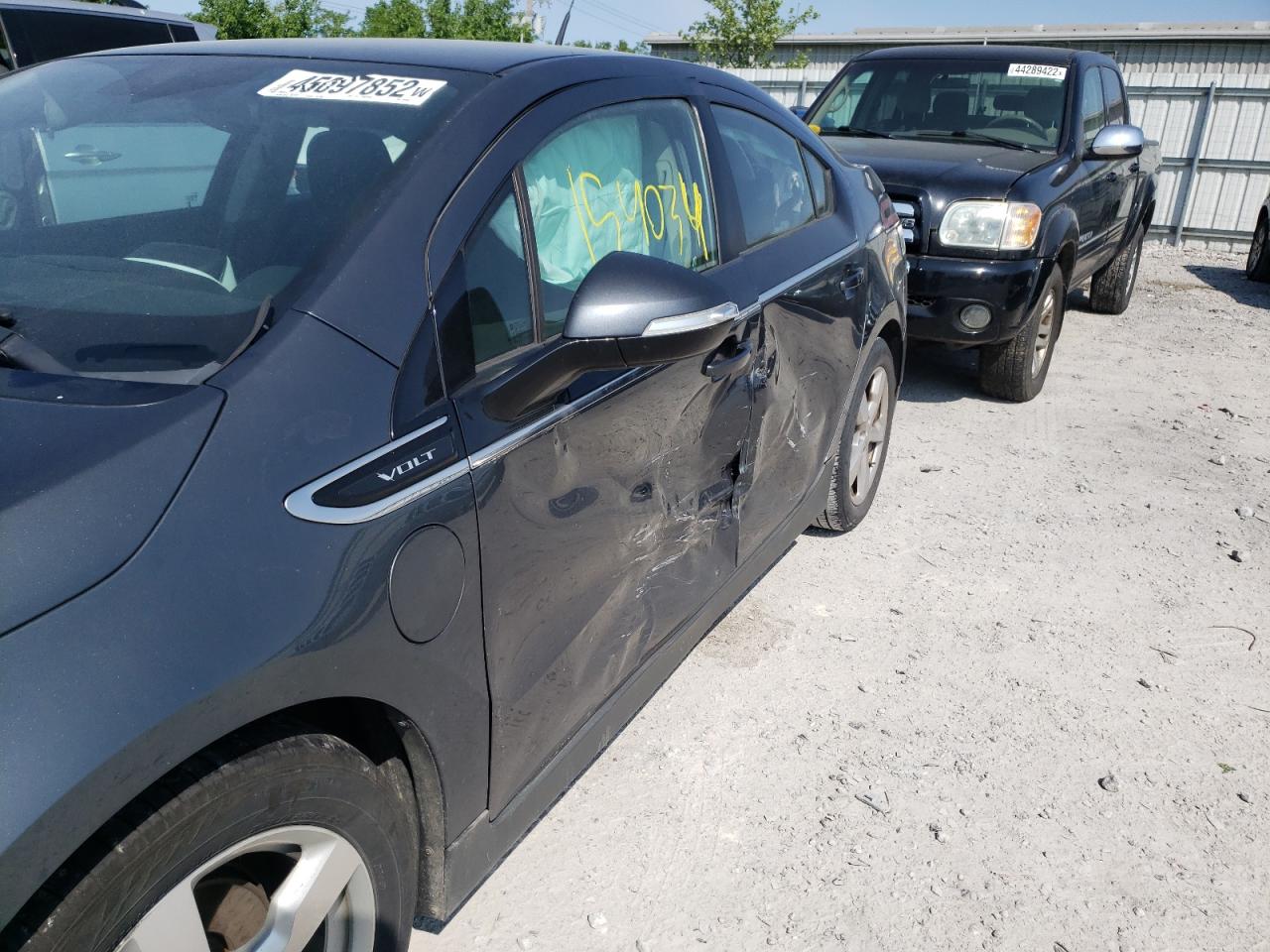 Photo 9 from auction – 2011 CHEVROLET VOLT with VIN 1G1RC6E4XBU099086