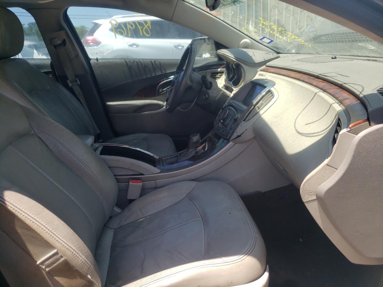 Photo 5 from auction – 2013 BUICK LACROSSE with VIN 1G4GC5GR2DF260664