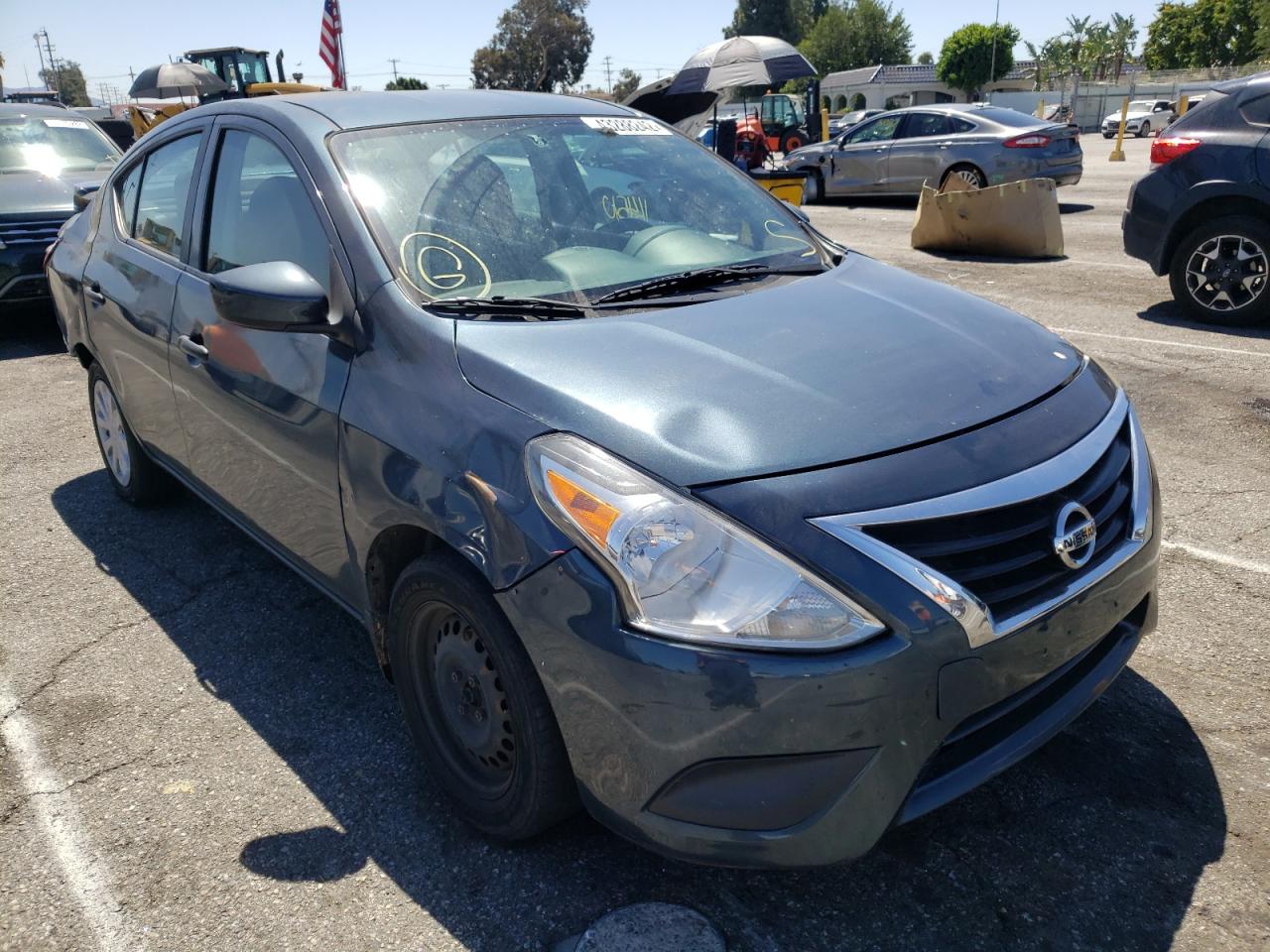 NISSAN VERSA S 2016 with VIN 3N1CN7AP0GL889644 - Photo from auction