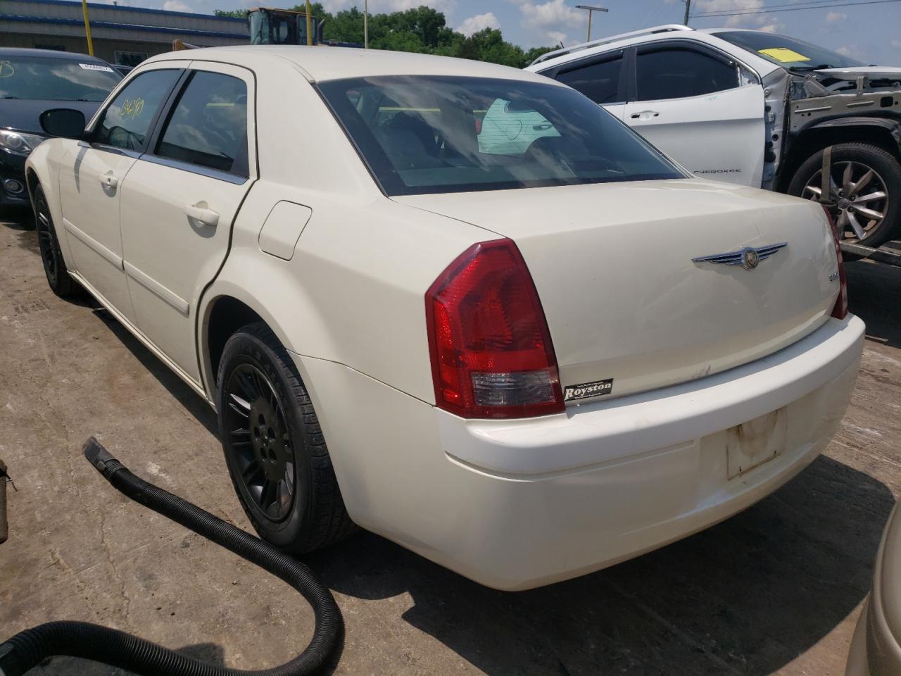 Photo 3 from auction – 2005 CHRYSLER 300 with VIN 2C3JA43R95H648933