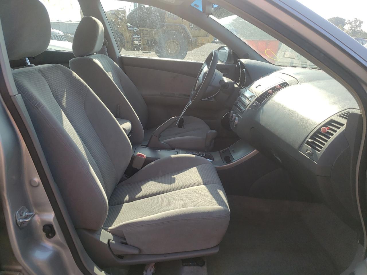 Photo 5 from auction – 2005 NISSAN ALTIMA with VIN 1N4AL11D25N901776