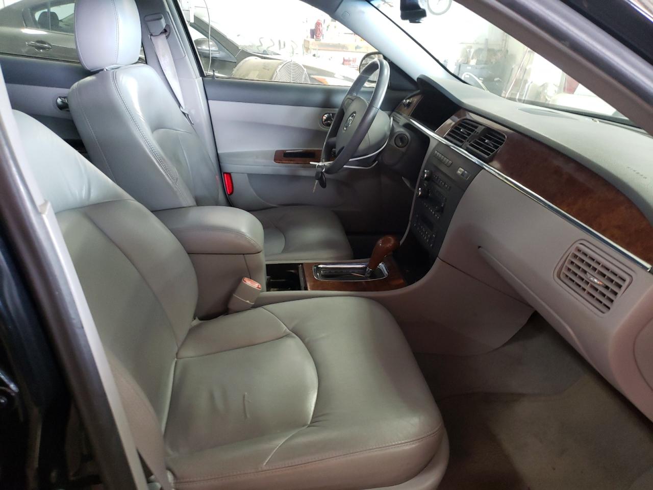 Photo 5 from auction – 2005 BUICK LACROSSE C with VIN 2G4WD562451239806
