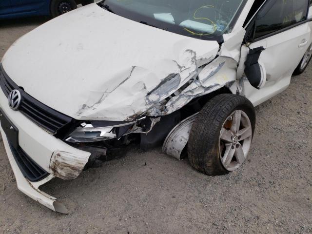 Photo 9 from auction – 2011 VOLKSWAGEN JETTA TDI with VIN 3VWLL7AJ6BM121665