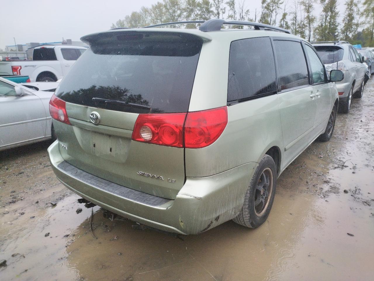 Photo 4 from auction – 2007 TOYOTA SIENNA CE with VIN 5TDZK23C27S005324