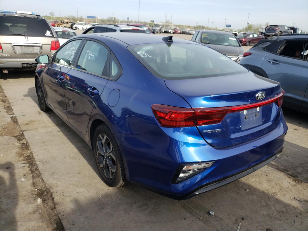 Photo 3 from auction – 2019 KIA FORTE FE with VIN 3KPF24AD0KE102941