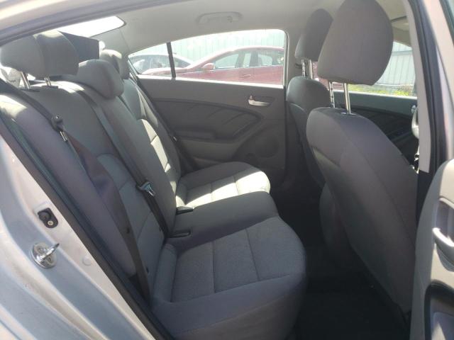 Photo 8 from auction – 2017 KIA FORTE LX with VIN 3KPFK4A74HE158402