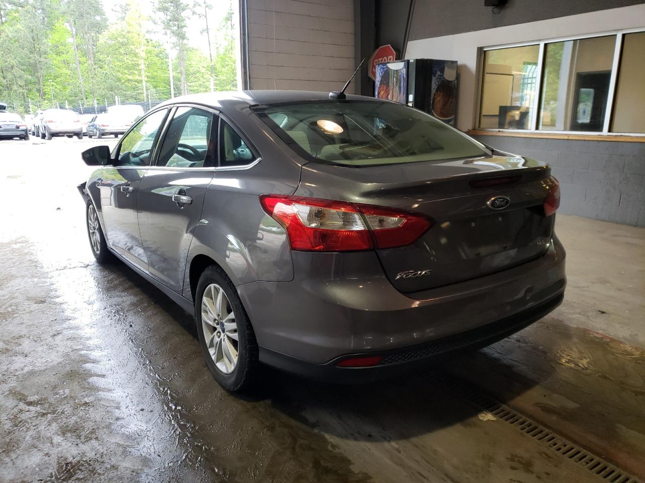 Photo 3 from auction – 2012 FORD FOCUS SEL with VIN 1FAHP3H2XCL309232