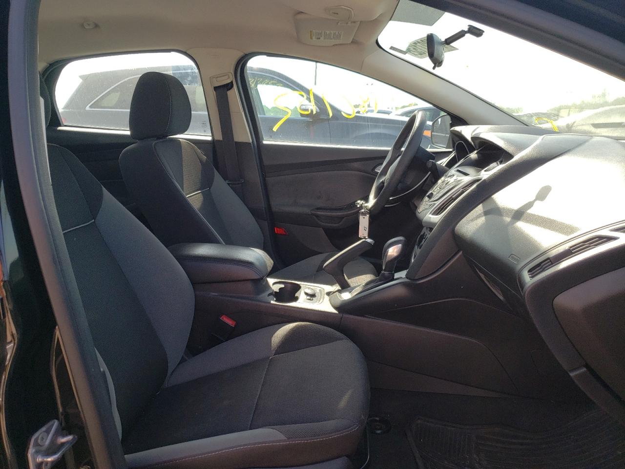 Photo 5 from auction – 2014 FORD FOCUS SE with VIN 1FADP3F21EL207340