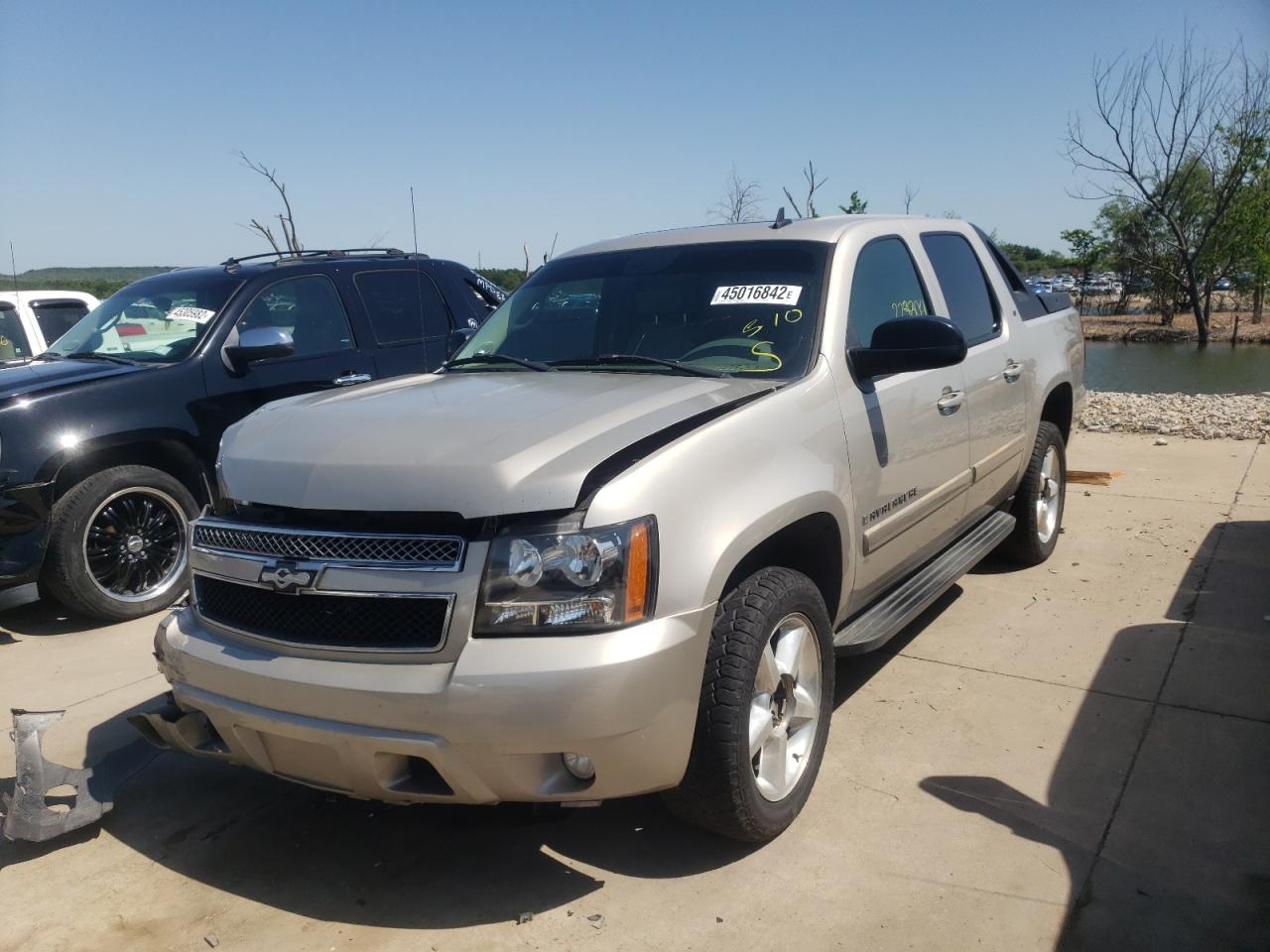 Photo 2 from auction – 2007 CHEVROLET AVALANCHE with VIN 3GNEC120X7G311321