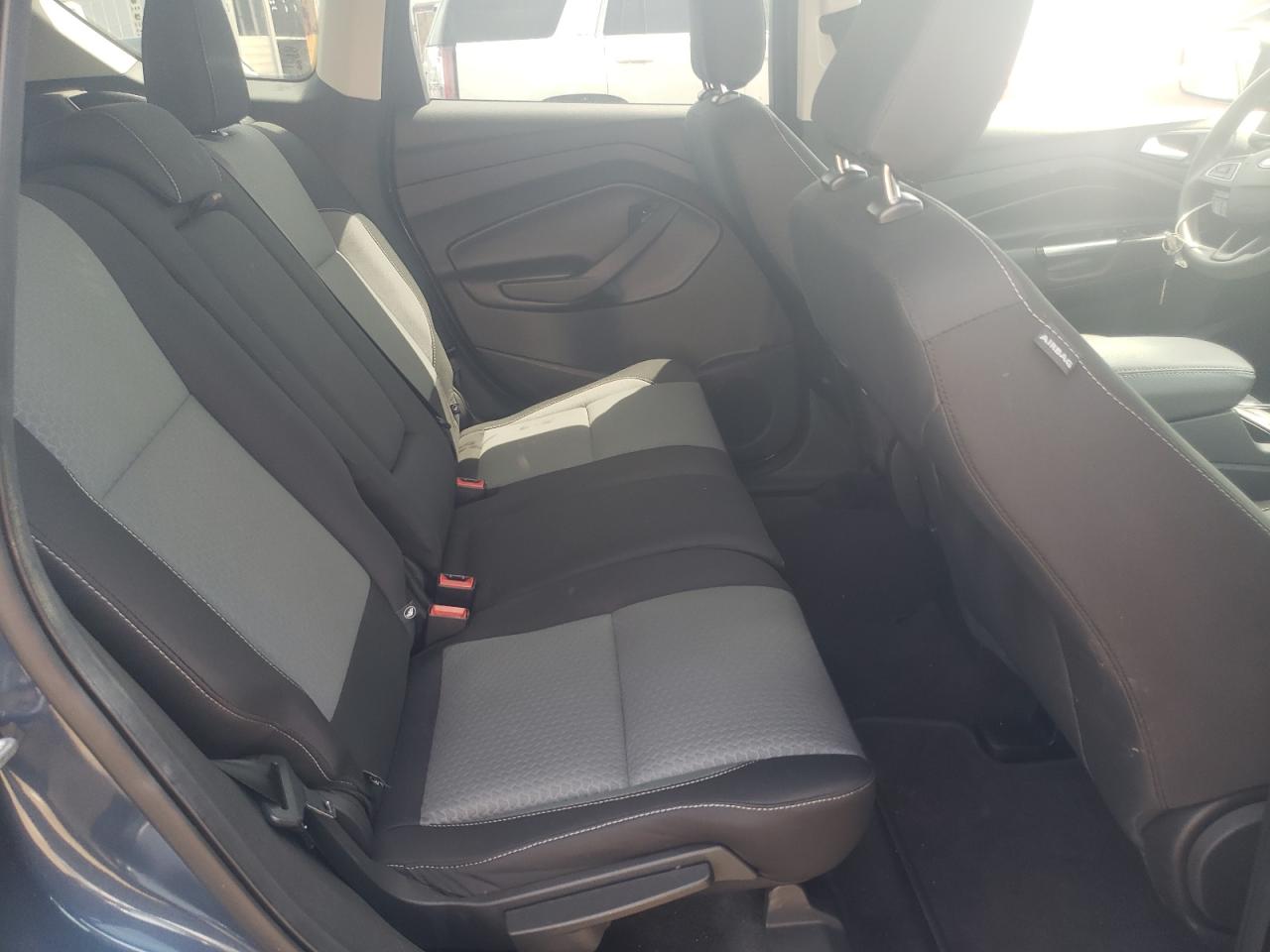 Photo 6 from auction – 2018 FORD ESCAPE SE with VIN 1FMCU0GD4JUA63022