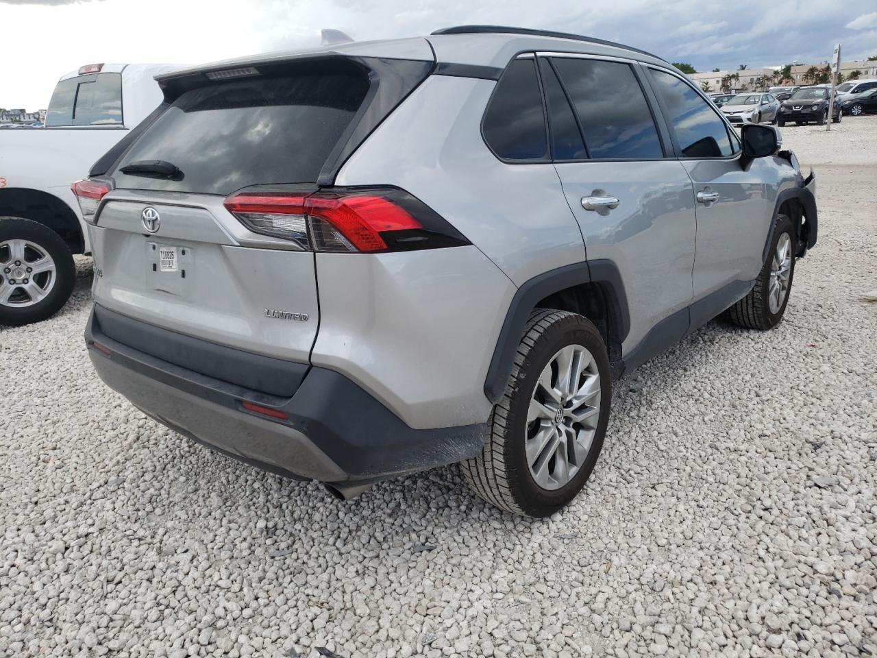 Photo 4 from auction – 2020 TOYOTA RAV4 LIMIT with VIN 2T3Y1RFVXLC036965