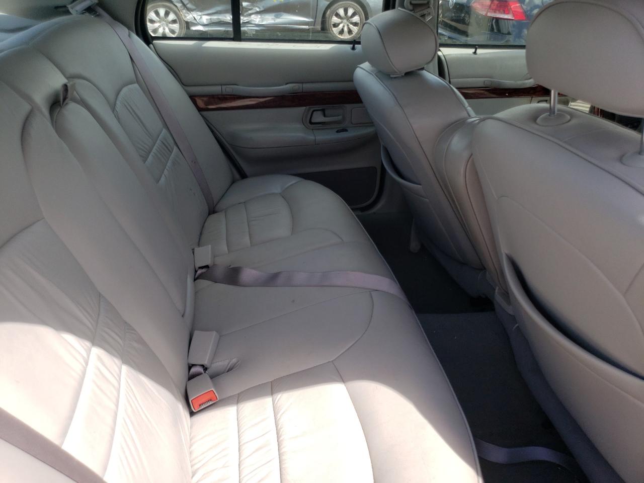 Photo 6 from auction – 2002 MERCURY GRAND MARQ with VIN 2MEFM75W42X645984