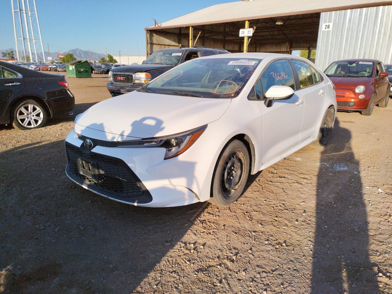 Photo 2 from auction – 2020 TOYOTA COROLLA LE with VIN 5YFEPRAE8LP103905