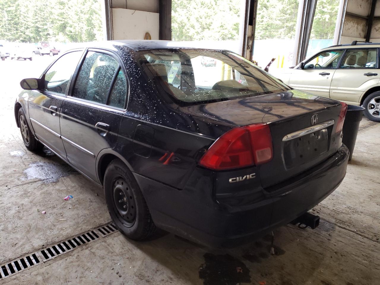 Photo 3 from auction – 2002 HONDA CIVIC LX with VIN JHMES16562S006495