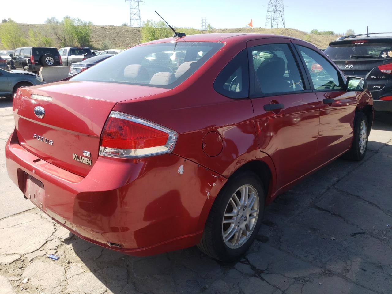 Photo 4 from auction – 2011 FORD FOCUS SE with VIN 1FAHP3FN5BW111071