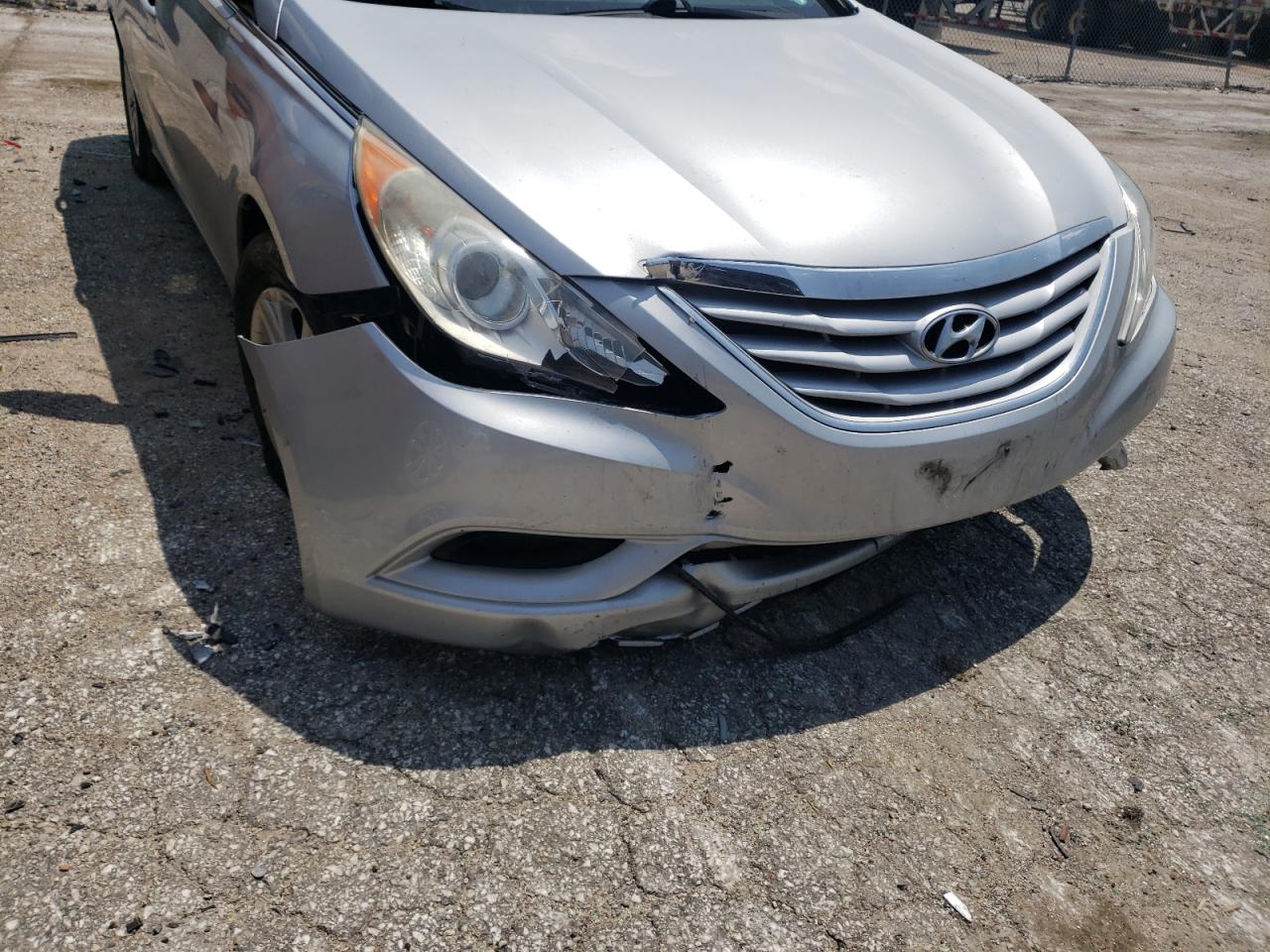 Photo 9 from auction – 2011 HYUNDAI SONATA GLS with VIN 5NPEB4AC7BH164979