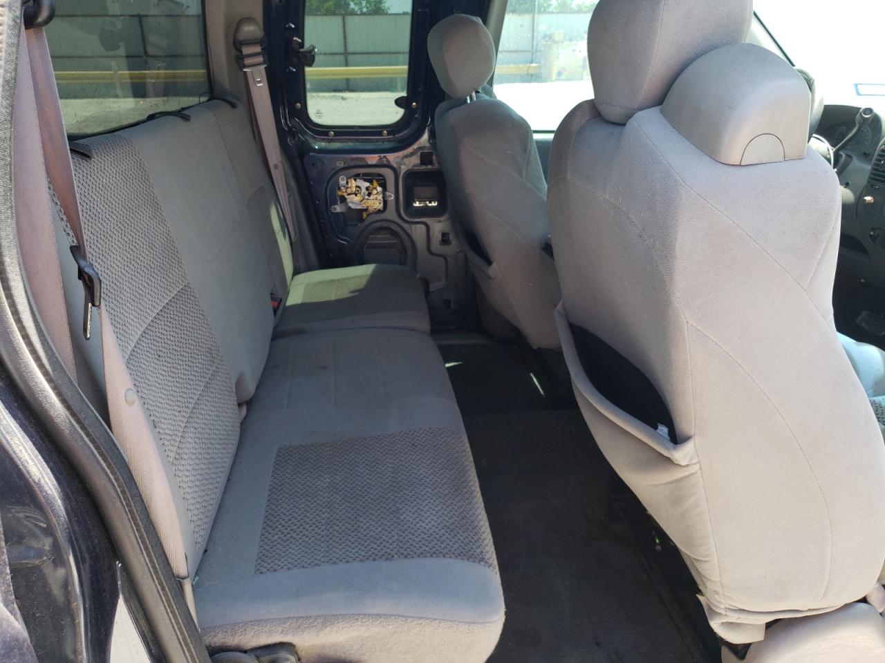 صورة رقم 6 من المزاد - 2003 FORD F150 مع VIN 1FTRX17W73NA40313