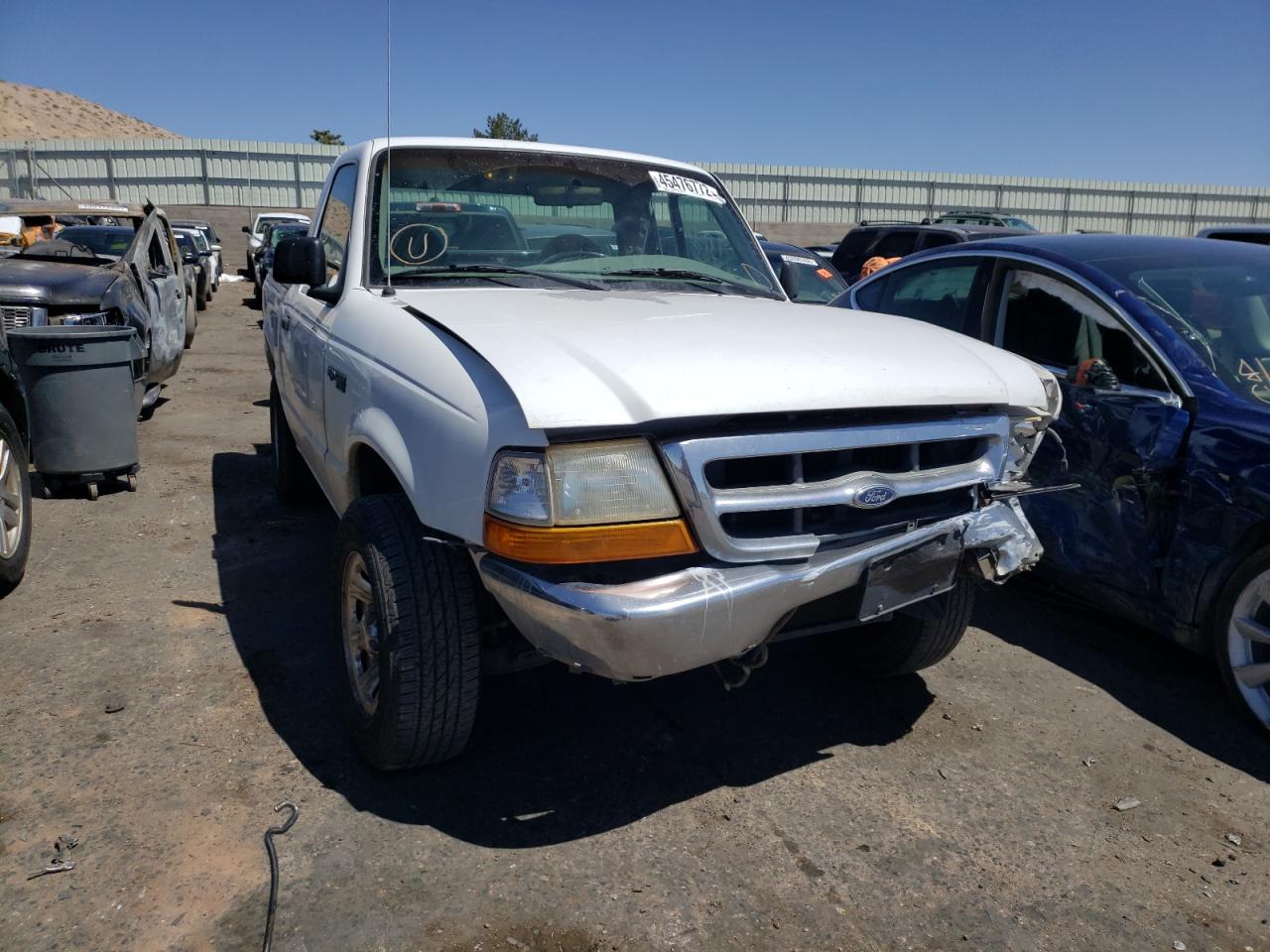 FORD RANGER 2000 with VIN 1FTYR10V3YPB13552 - Photo from auction