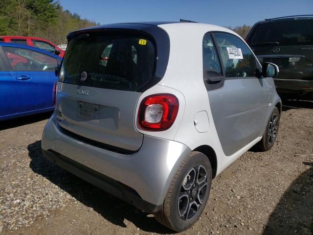 Photo 4 from auction – 2018 SMART FORTWO with VIN WMEFJ9BA5JK318365