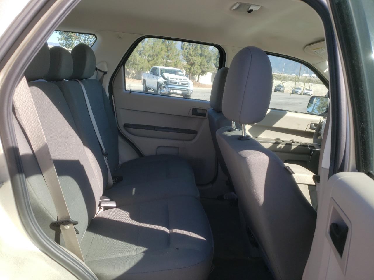 Photo 6 from auction – 2012 FORD ESCAPE XLS with VIN 1FMCU0C71CKC54606