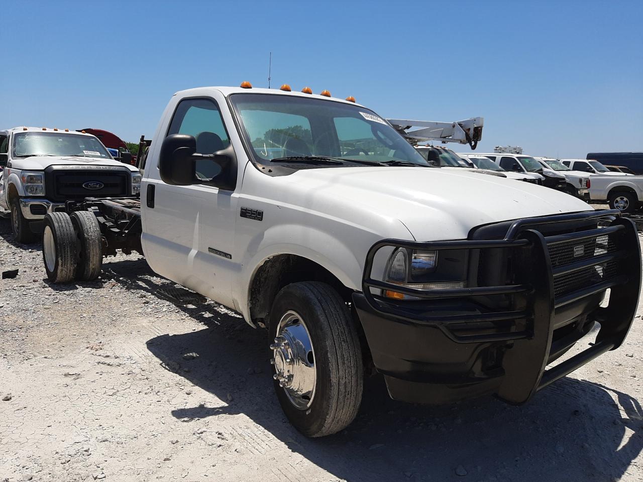 FORD F550 SUPER 2003 with VIN 1FDAF56F83EA38364 - Photo from auction