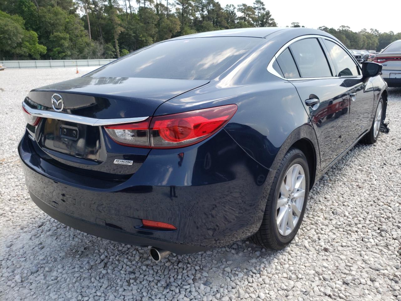 Photo 4 from auction – 2017 MAZDA 6 with VIN JM1GL1U50H1121344