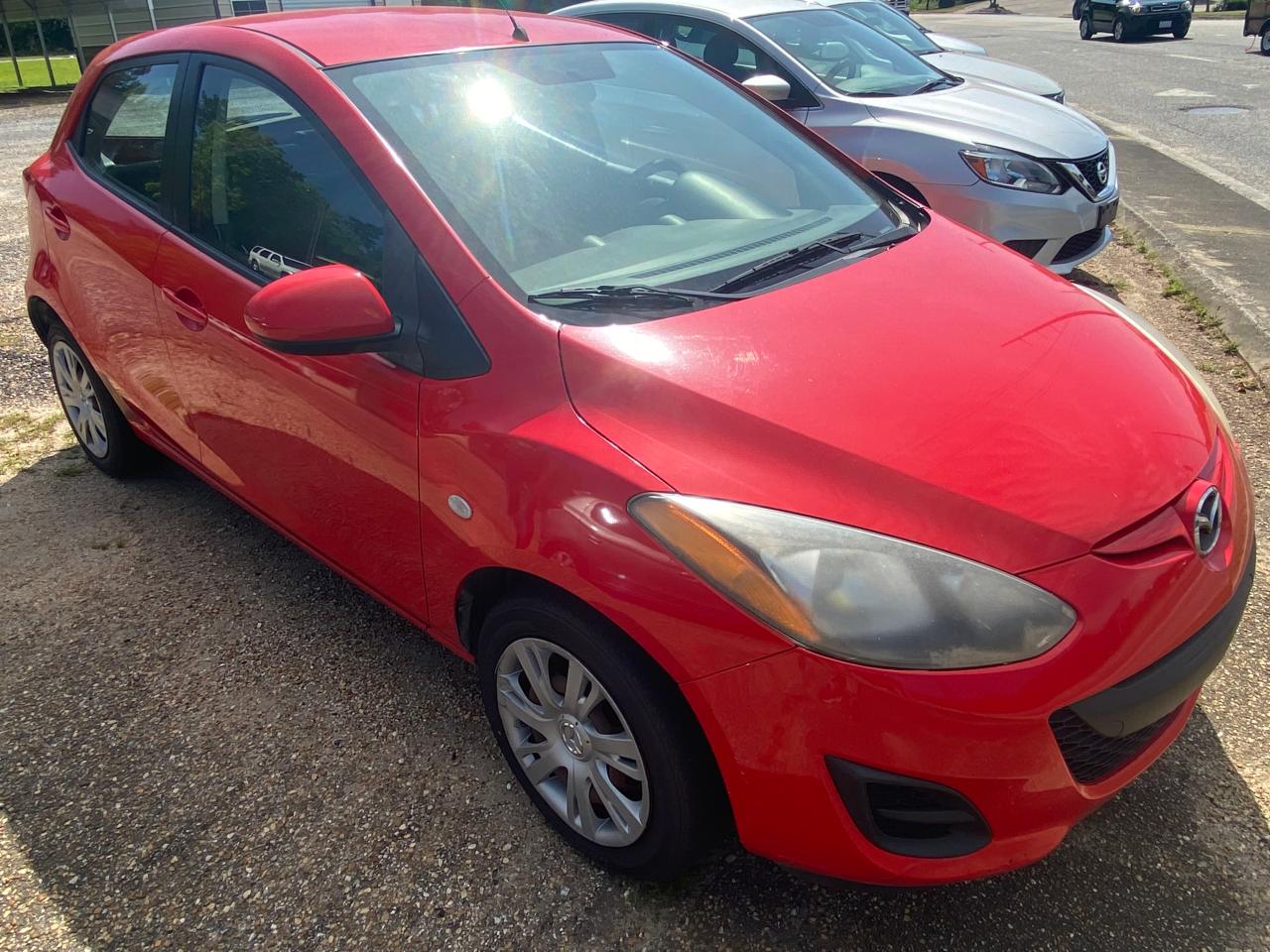 MAZDA MAZDA2 2011 with VIN JM1DE1HY2B0129976 - Photo from auction