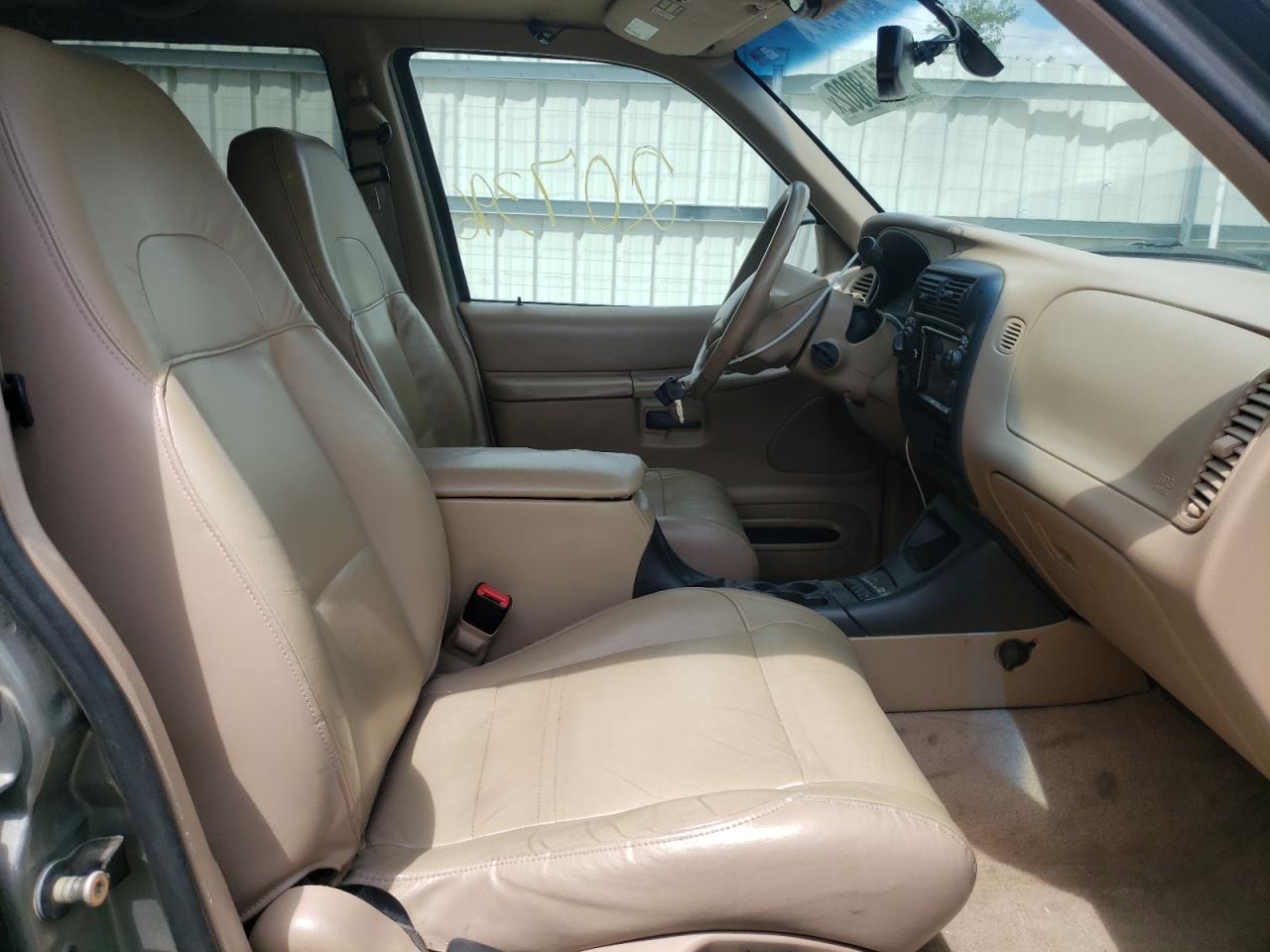 Photo 5 from auction – 2000 FORD EXPLORER E with VIN 1FMZU74E1YZB72969
