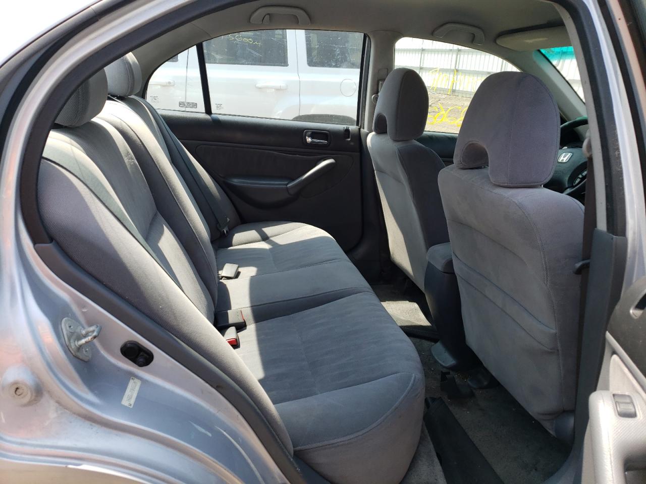 Photo 6 from auction – 2003 HONDA CIVIC LX with VIN 2HGES16573H551195
