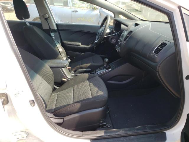 Photo 5 from auction – 2017 KIA FORTE LX with VIN KNAFK5A8XH5706507