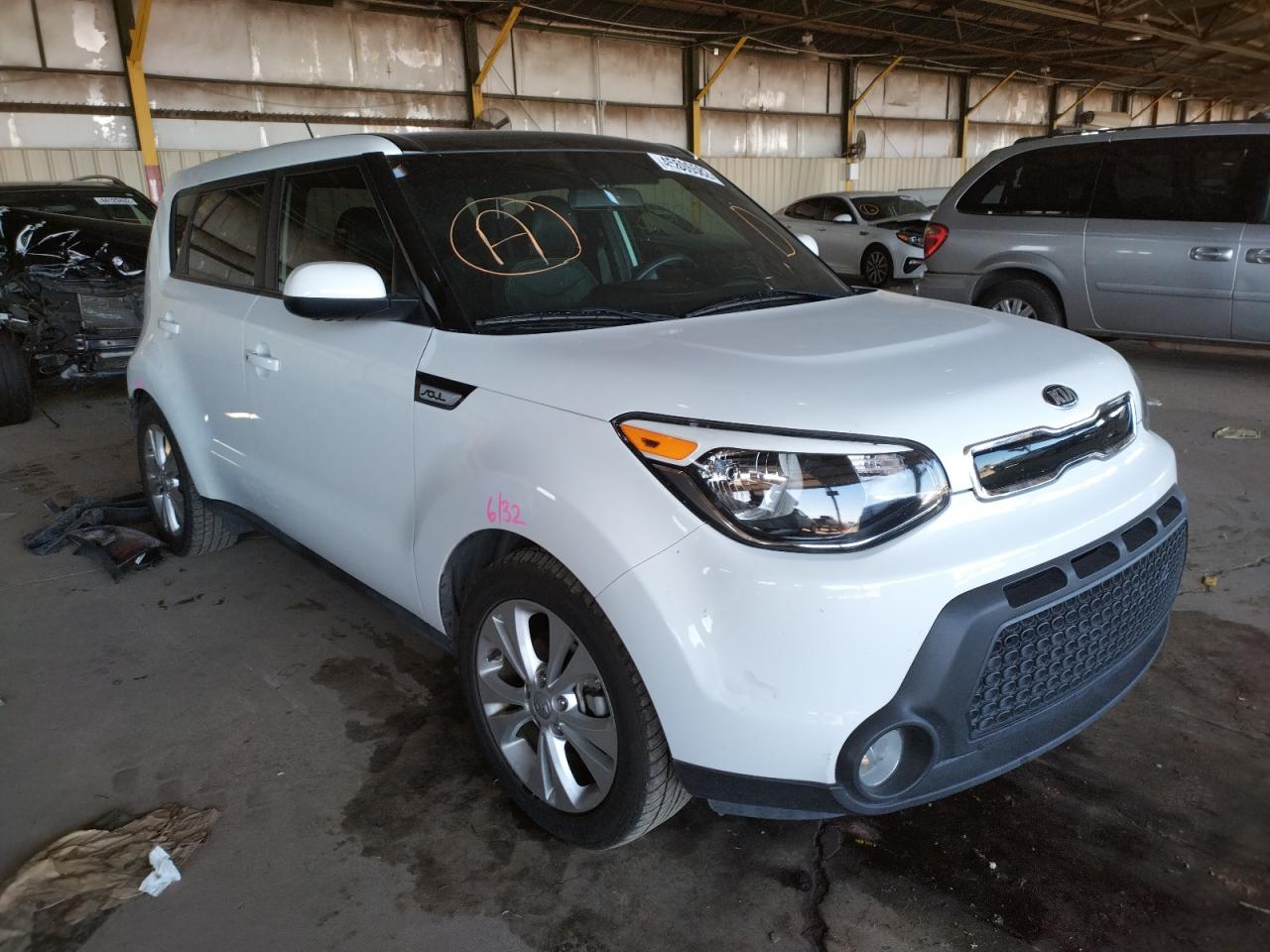 KIA SOUL + 2015 with VIN KNDJP3A53F7133475 - Photo from auction