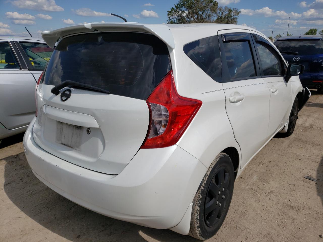 Photo 4 from auction – 2015 NISSAN VERSA NOTE with VIN 3N1CE2CP7FL372131
