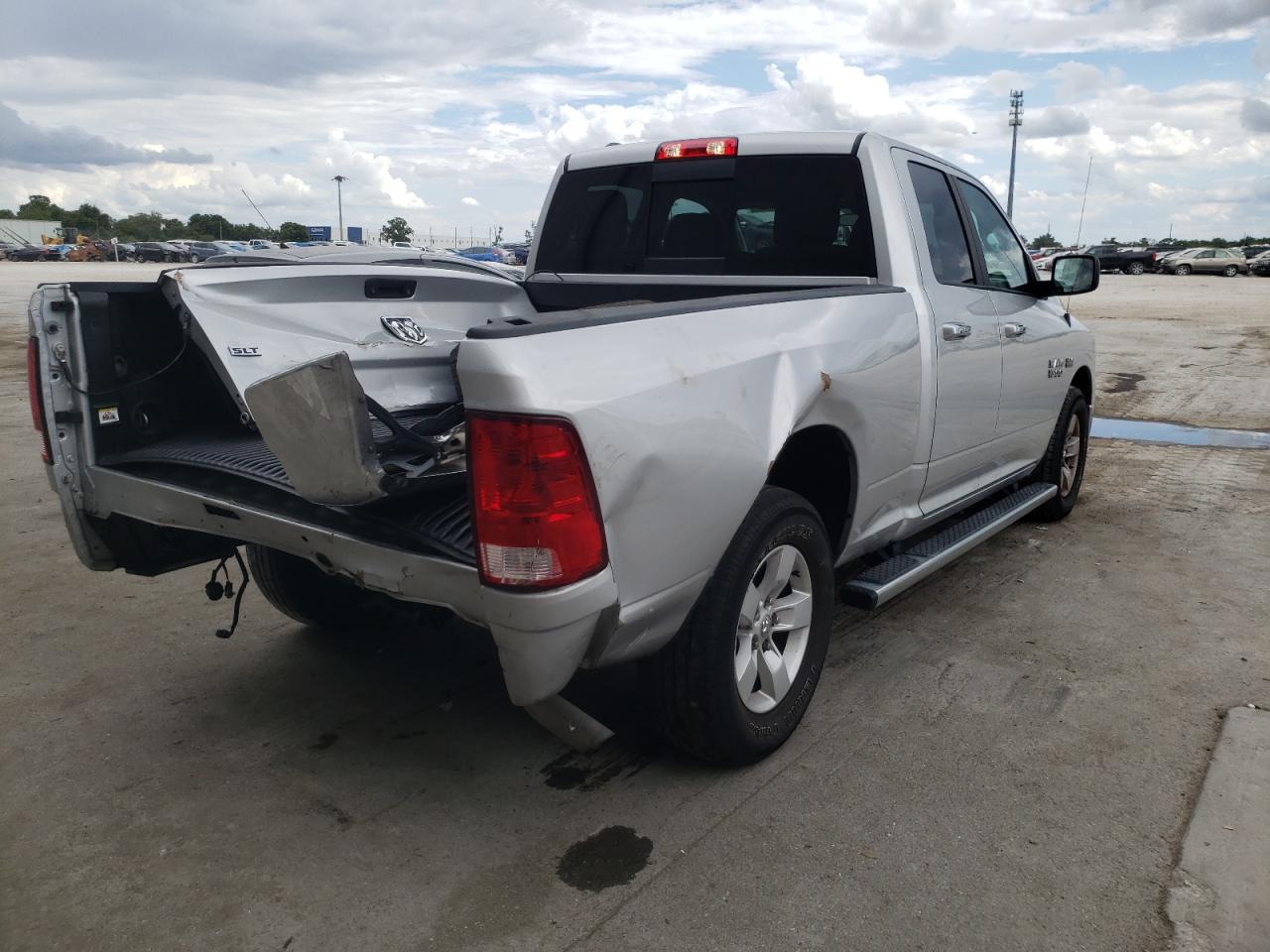 Photo 4 from auction – 2018 RAM 1500 SLT with VIN 1C6RR6GT7JS173608