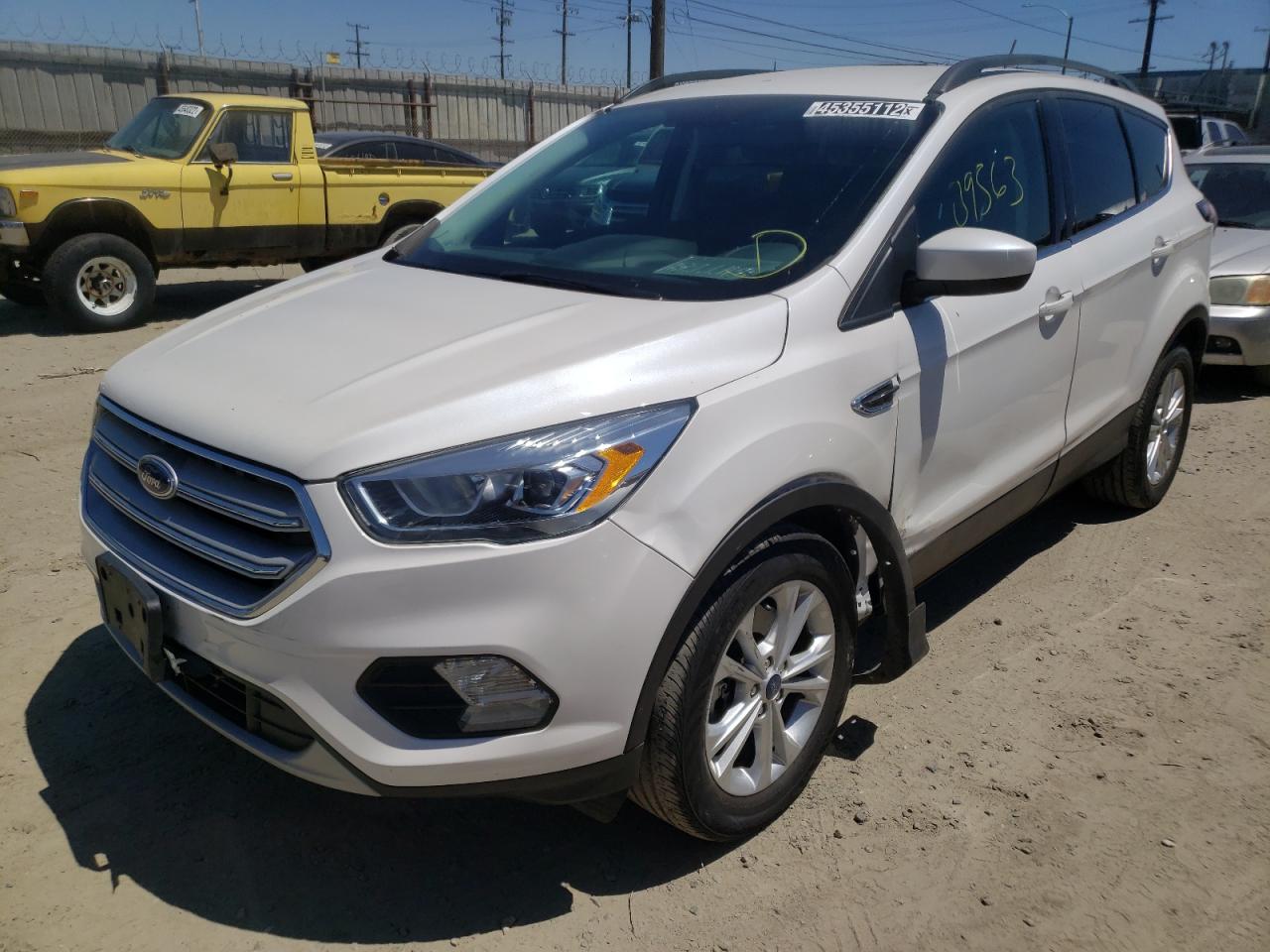 Photo 2 from auction – 2018 FORD ESCAPE SEL with VIN 1FMCU9HD4JUB28132