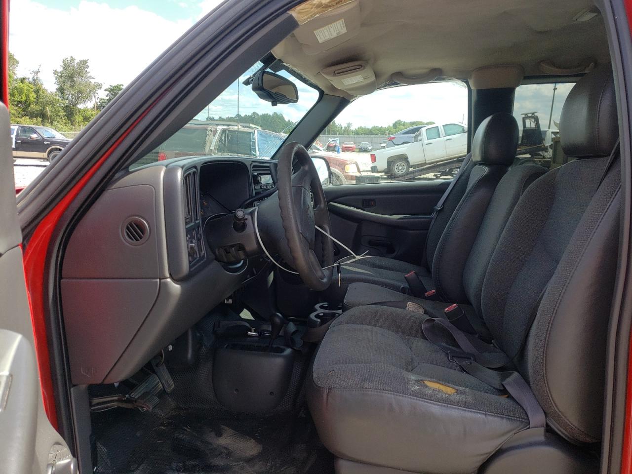 Photo 5 from auction – 2004 CHEVROLET SILVERADO with VIN 1GCEK19T34E371682