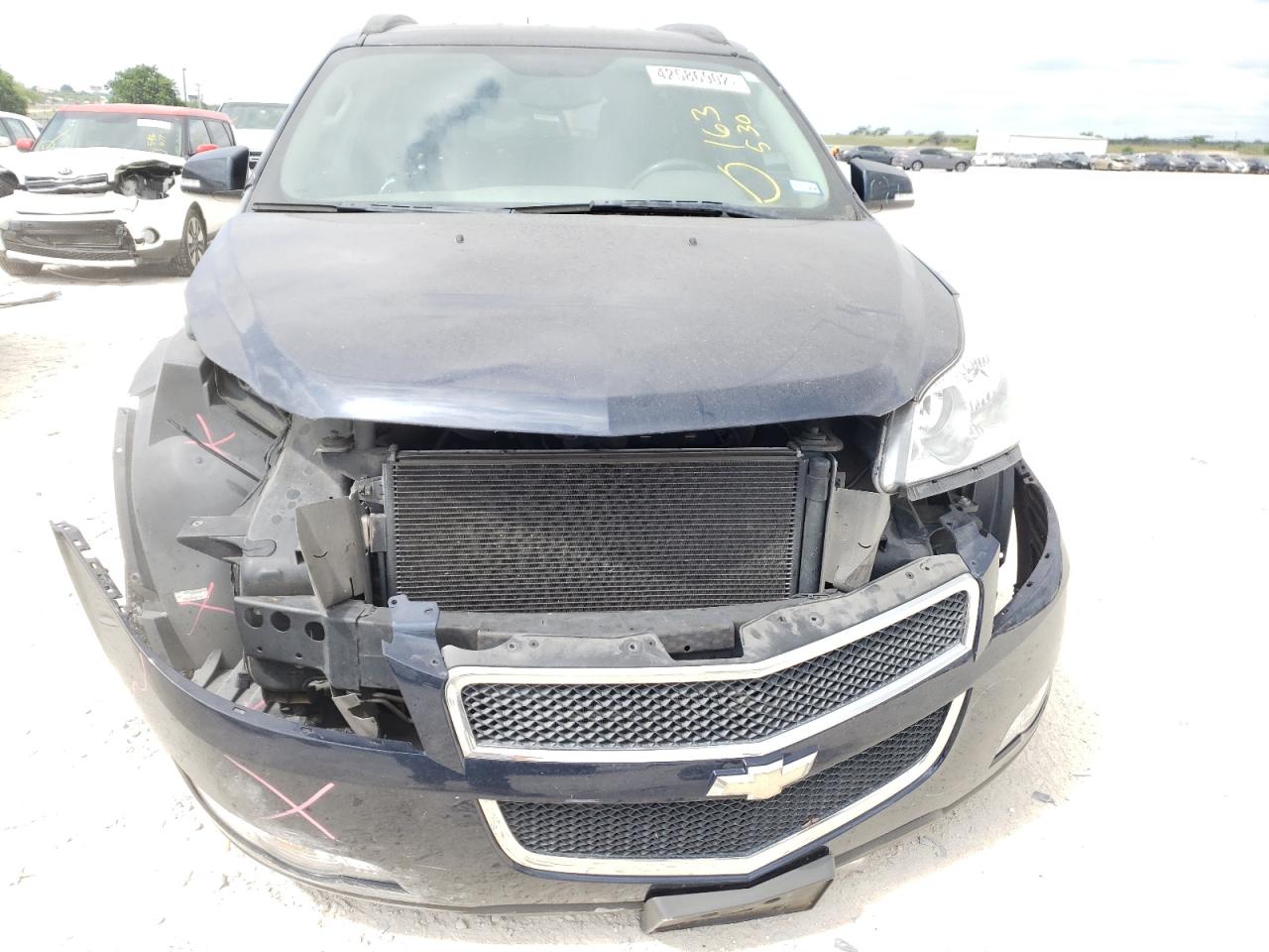 Photo 9 from auction – 2011 CHEVROLET TRAVERSE L with VIN 1GNKRGED9BJ163530