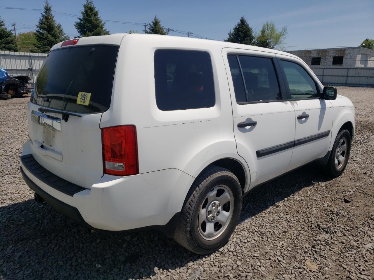 Photo 4 from auction – 2011 HONDA PILOT LX with VIN 5FNYF3H22BB024166
