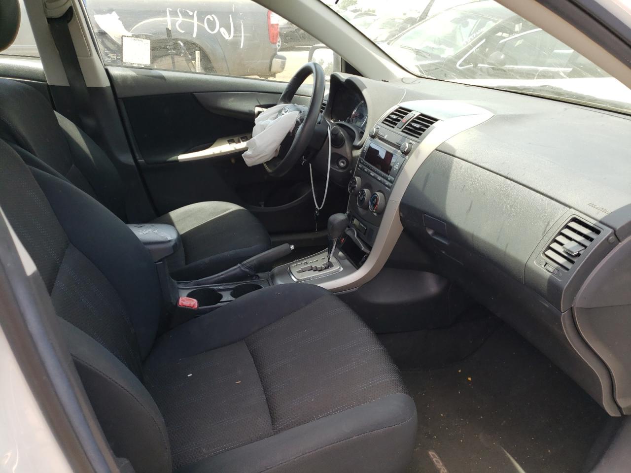 Photo 5 from auction – 2011 TOYOTA COROLLA BA with VIN 2T1BU4EE9BC690395