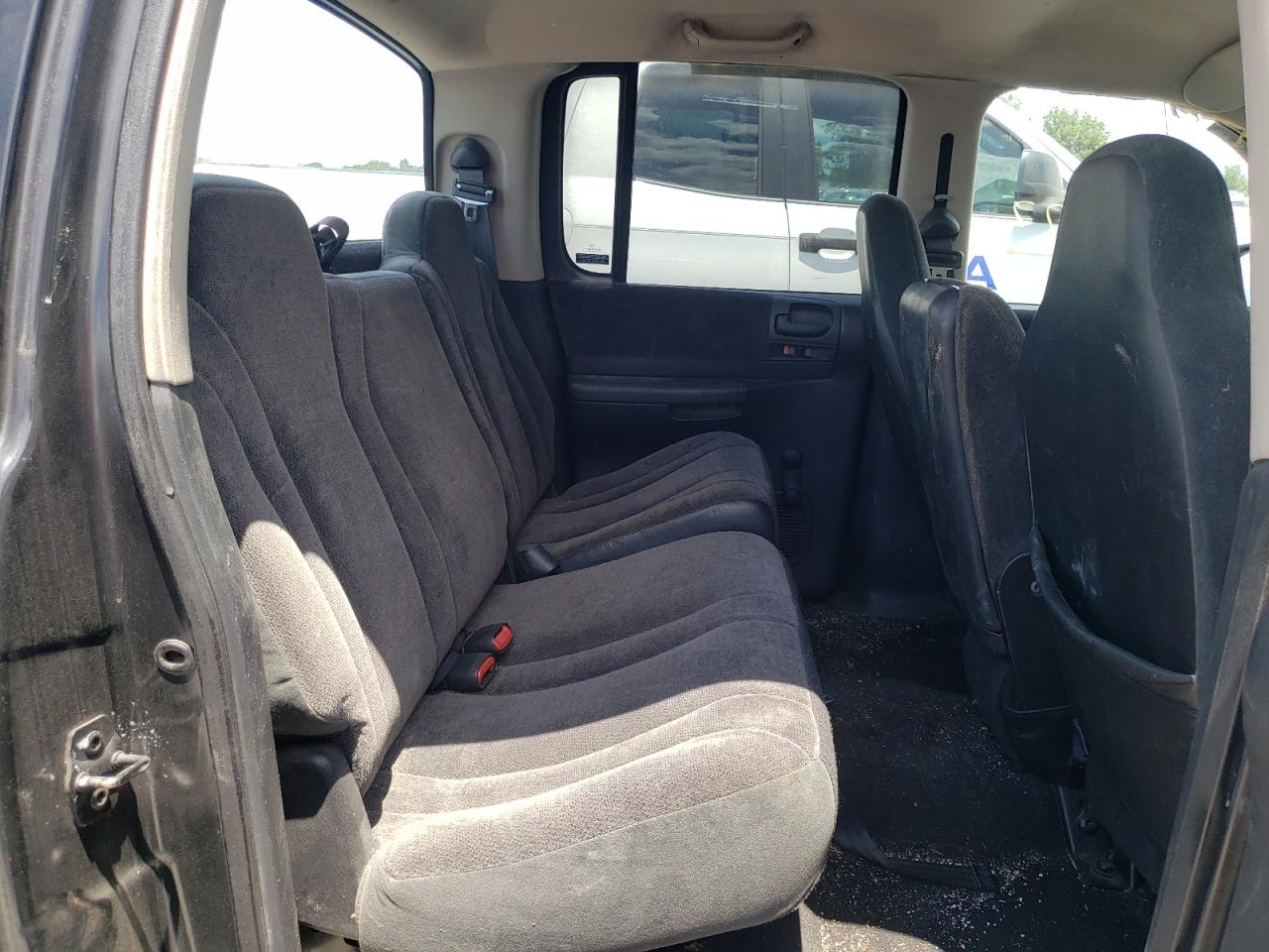 Photo 6 from auction – 2001 DODGE DAKOTA QUA with VIN 1B7GL2AX41S126641