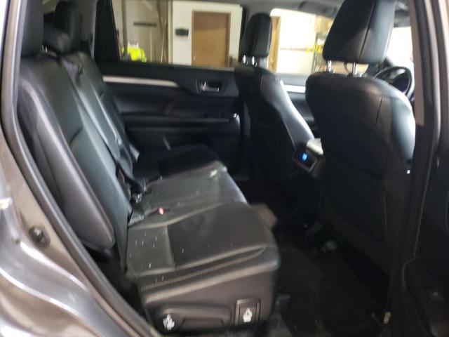 Photo 6 from auction – 2018 TOYOTA HIGHLANDER with VIN 5TDJZRFHXJS538019