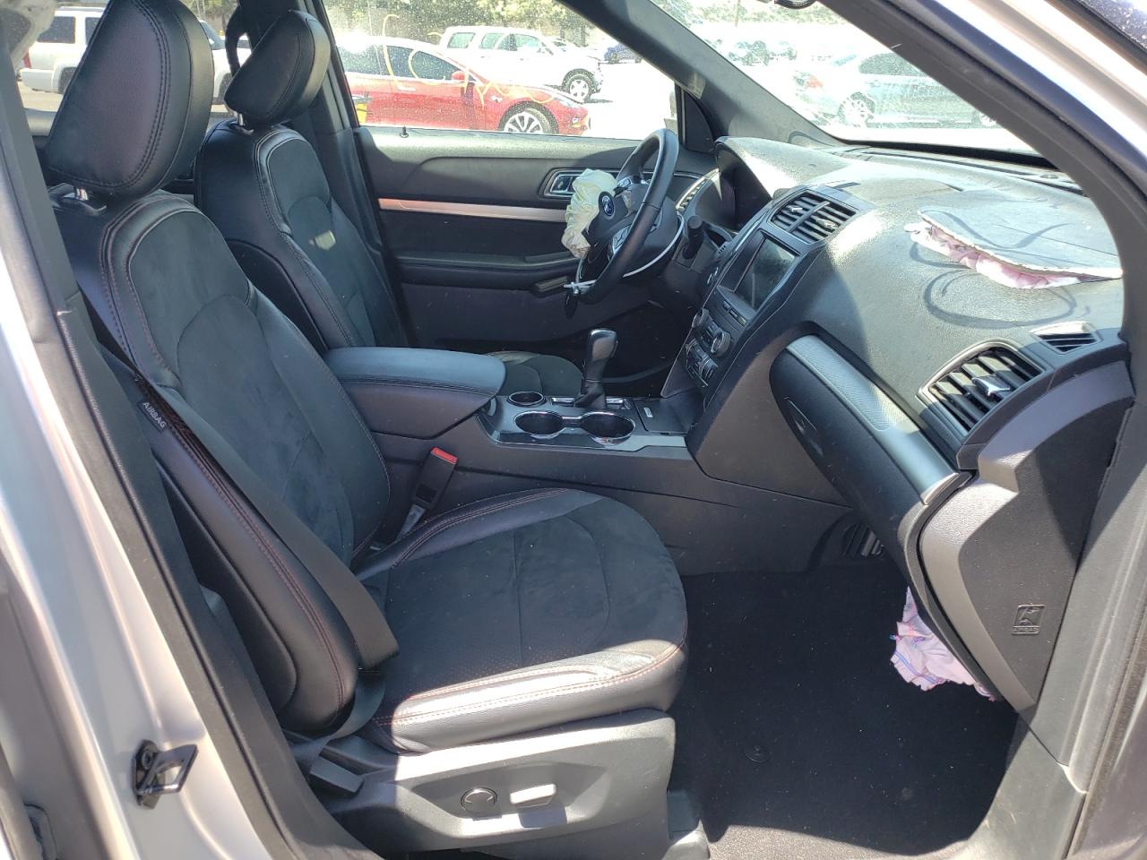 Photo 5 from auction – 2019 FORD EXPLORER X with VIN 1FM5K7D83KGB08918