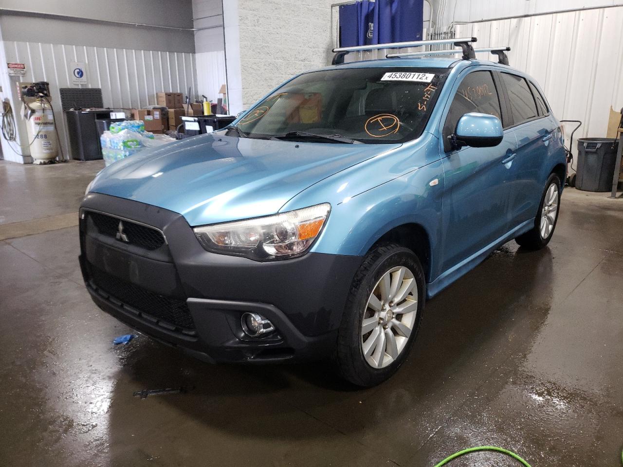 Photo 2 from auction – 2011 MITSUBISHI OUTLANDER with VIN JA4AR4AU4BZ012714